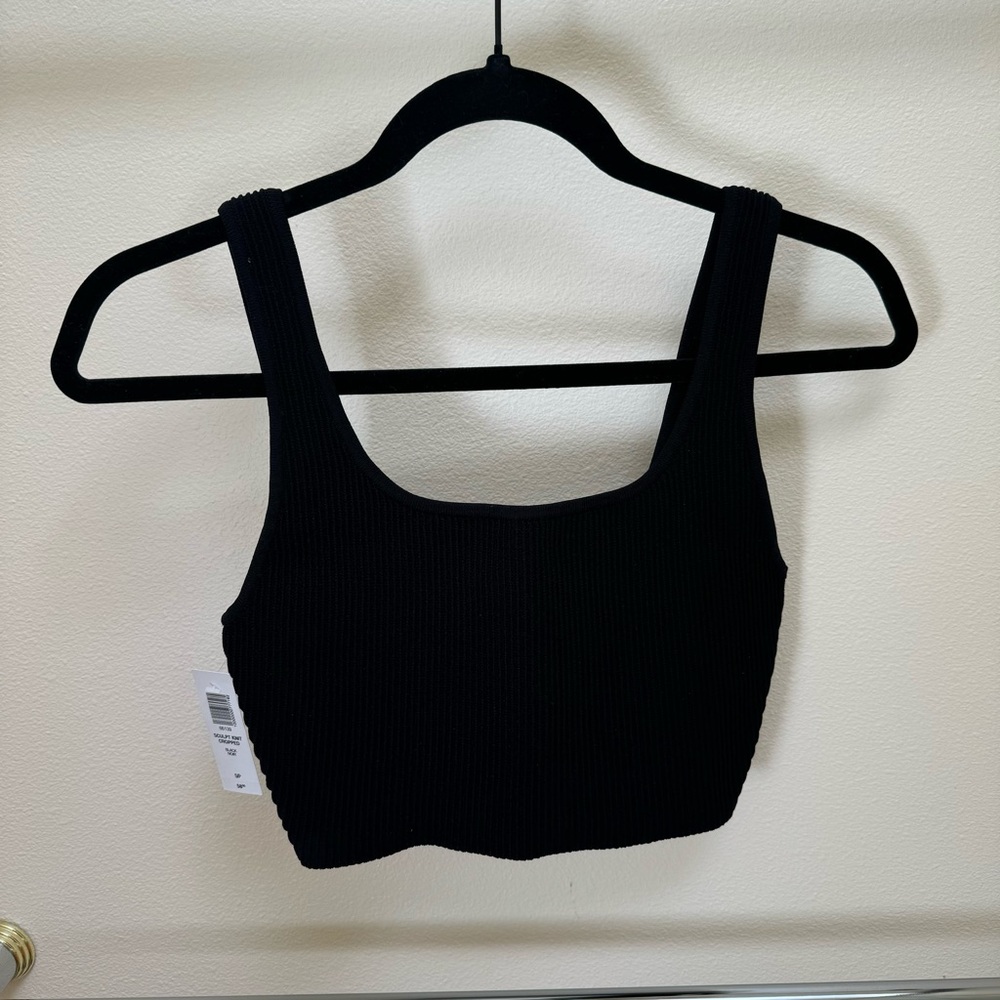 Babaton Sculpt Knit Tank - small - color: black